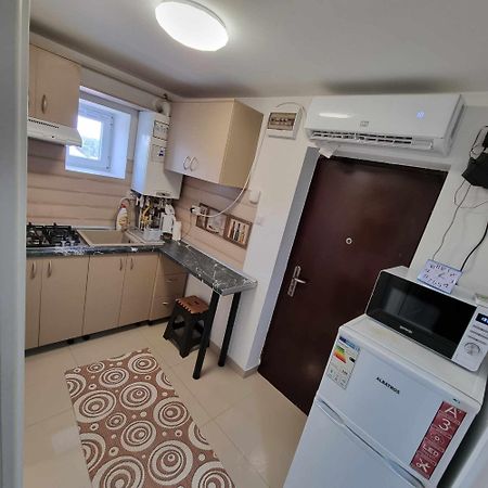 Apartament Cu 2 Dormitoare - Madalina Corabia Dış mekan fotoğraf